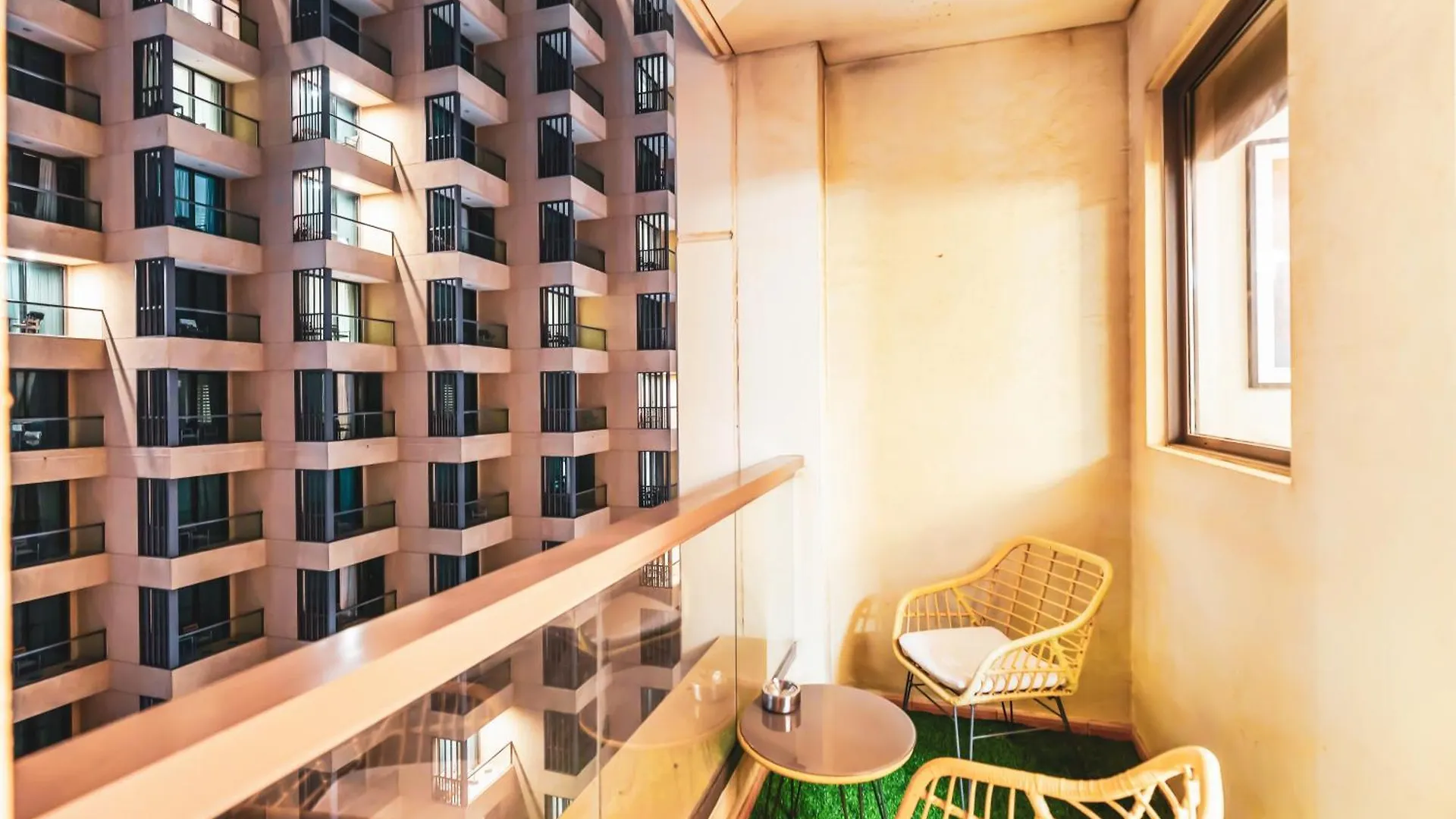 New! Jbr Beachfront With Panoramic Dubai Eye Views