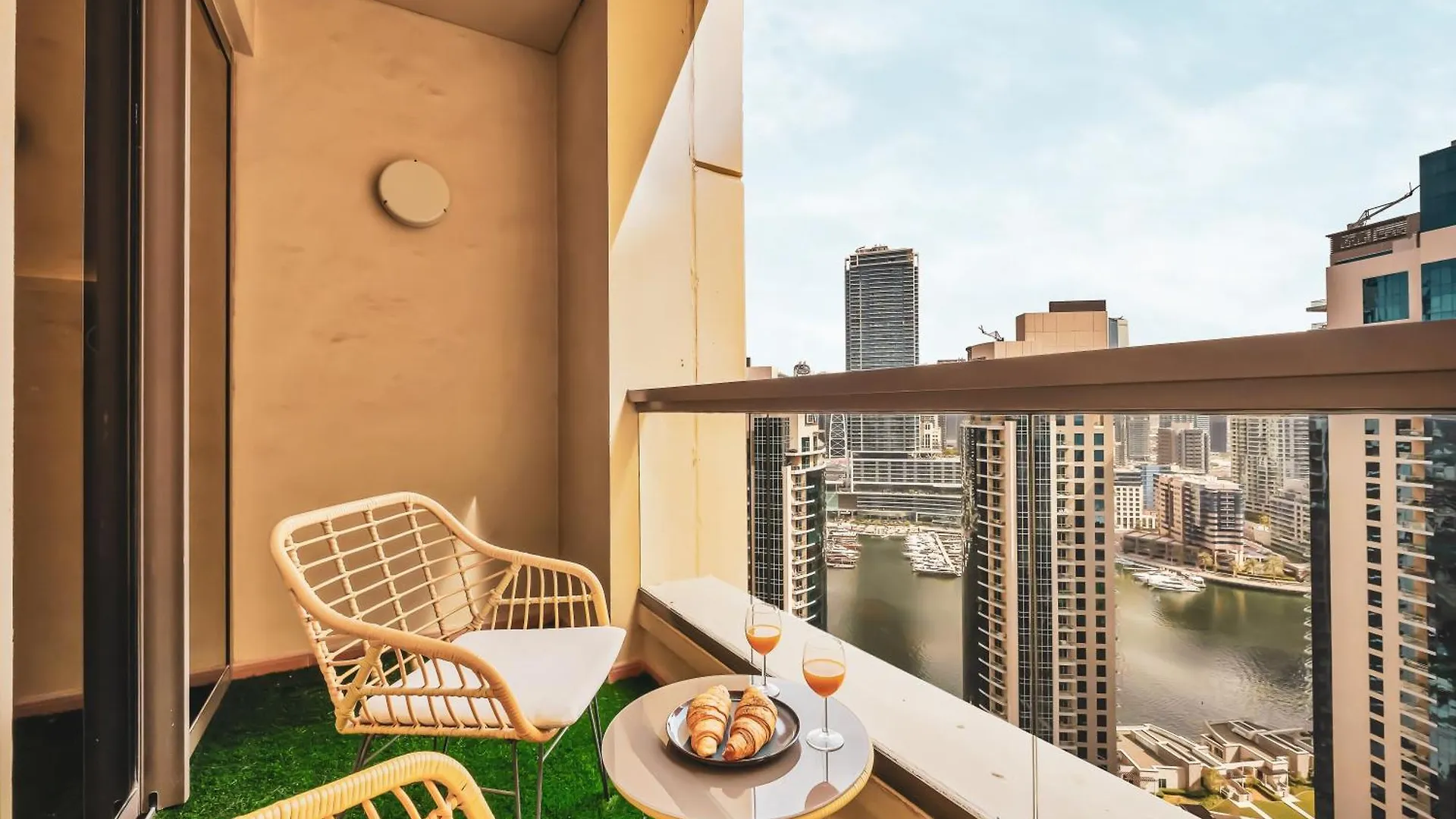 Apartment New! Jbr Beachfront With Panoramic Dubai Eye Views